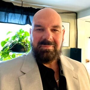 Meet your Posher, Christopher